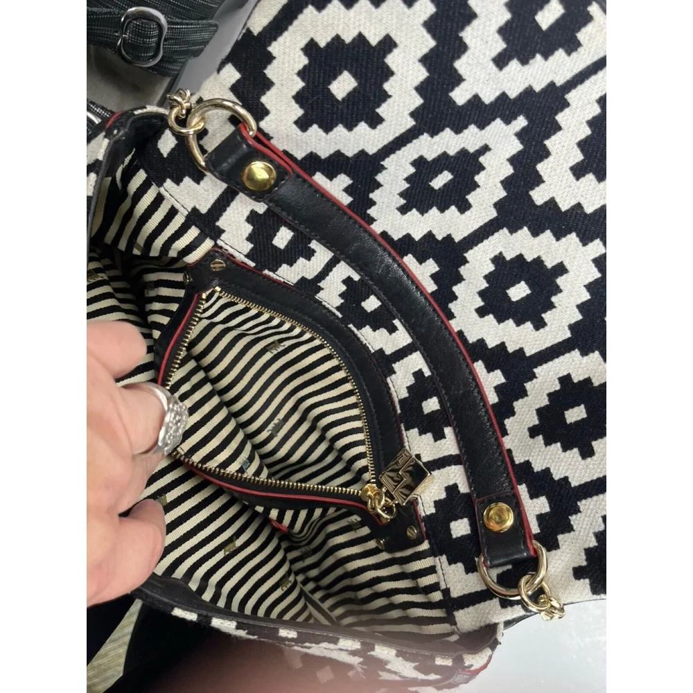 L.A.M.B Gwen‎ Stefani Black White Chain Shoulder Clutch Bag Edinburgh McGregor